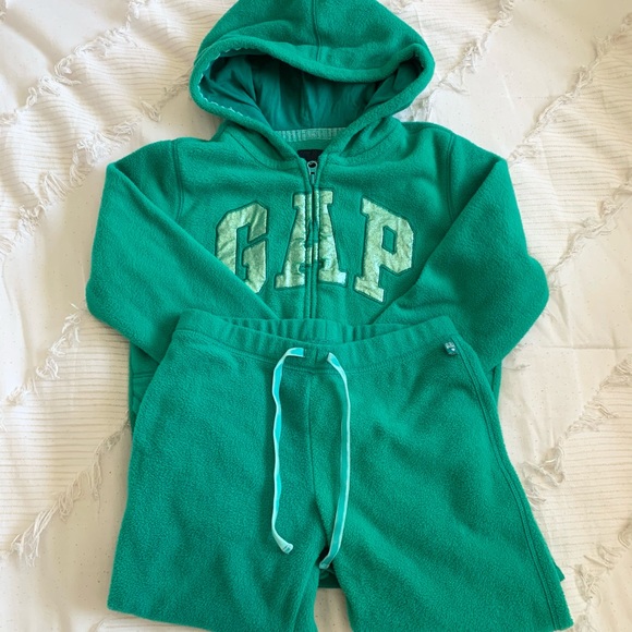 Rare GAP Jogger Set - Picture 1 of 2